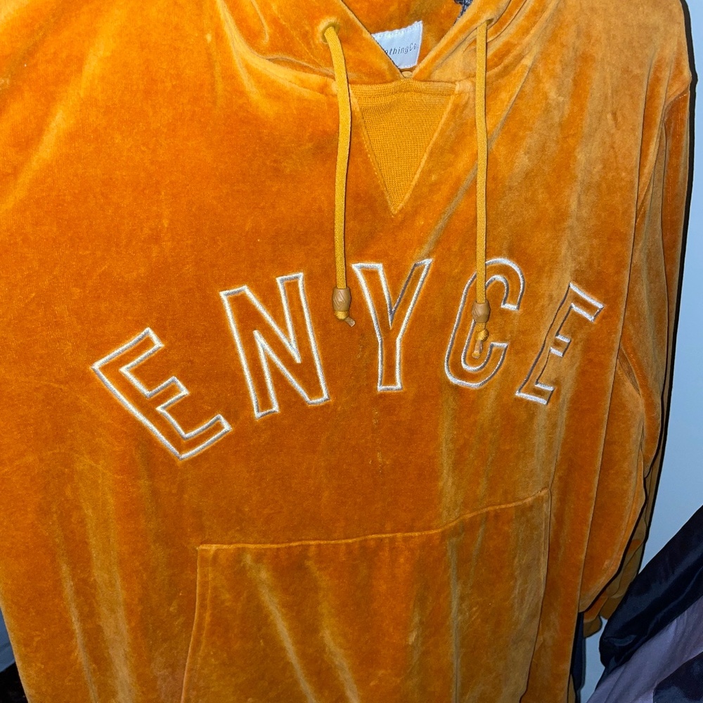 Mens Enyce Sweat Suit!